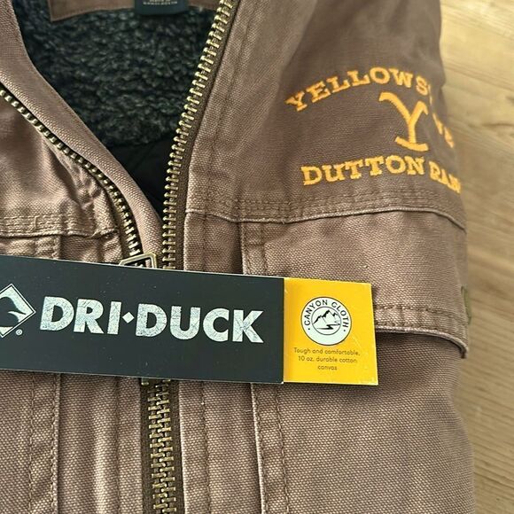 Yellowstone Dutton Ranch Logo Officially Licensed Canyon Cloth Brown Vest NWT - Picture 5 of 5